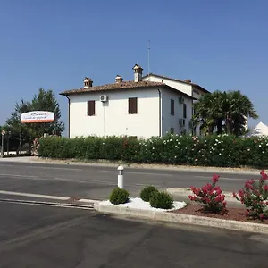 https://locanda-dei-gagliardi.emilia-romagnahotels.net
